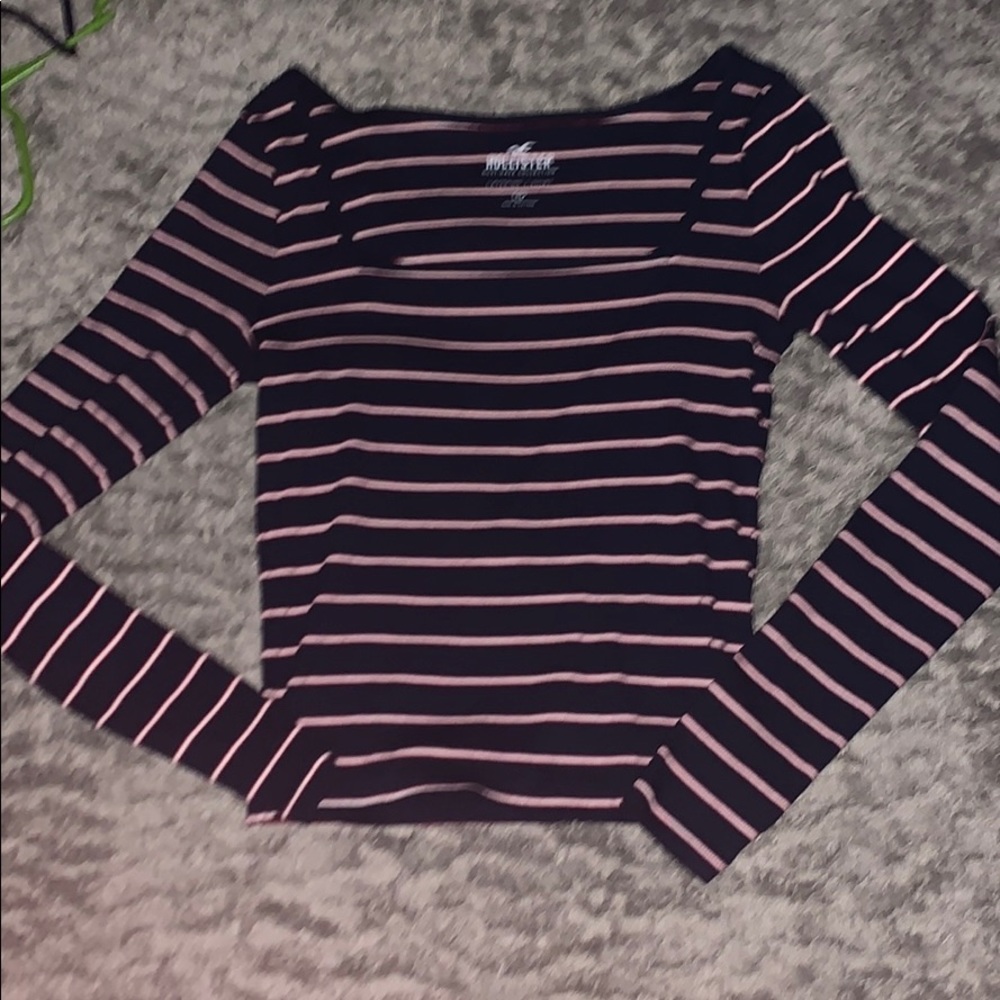 Blue and red long sleeve shirt